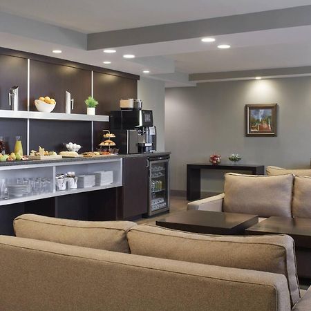 Delta Hotels by Marriott Beausejour Moncton Exteriör bild