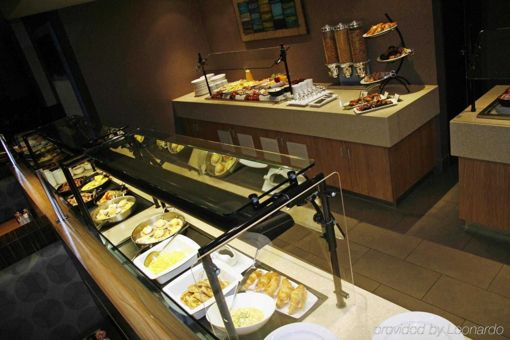 Delta Hotels by Marriott Beausejour Moncton Exteriör bild